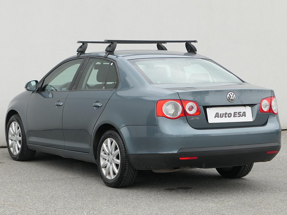 Volkswagen Jetta 1.6MPi 