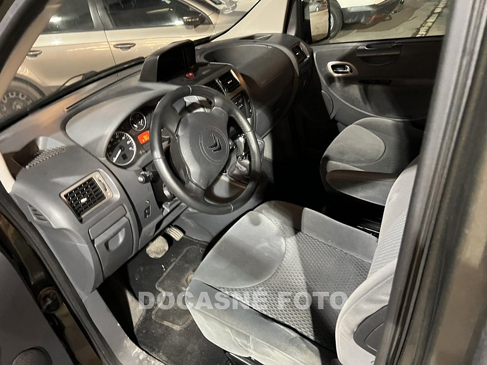 Citroën Jumpy 2.0HDi Exclusive L2 8míst