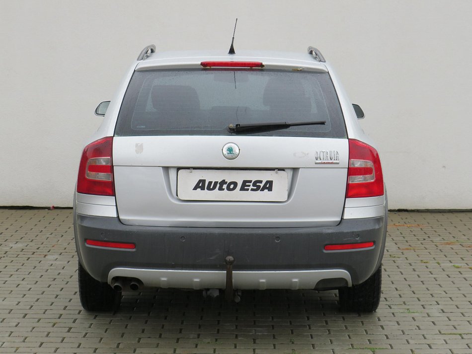 Škoda Octavia II 2.0 TDi Scout 4x4