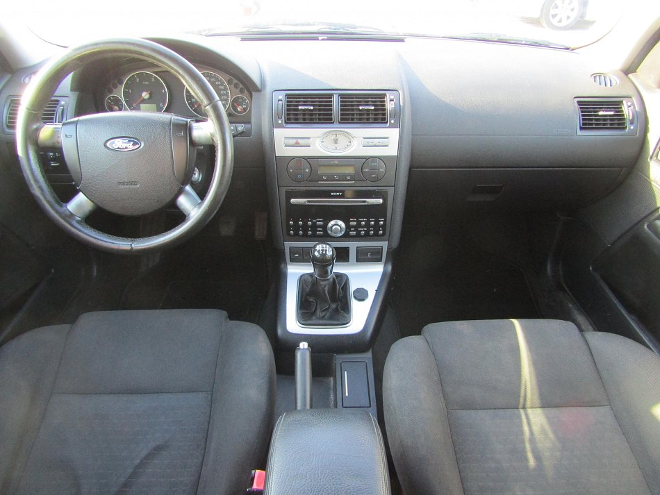 Ford Mondeo 2.0 TDCi 