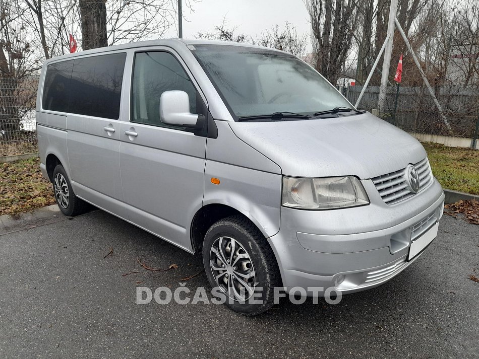 Volkswagen Transporter 2.5TDi  5míst