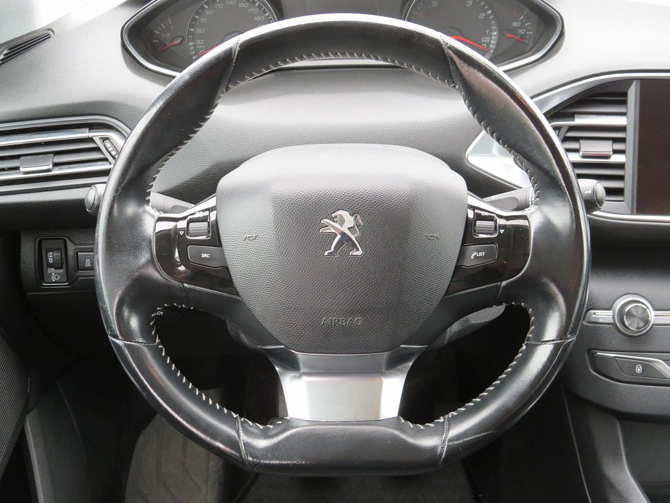 Peugeot 308 1.2PT 