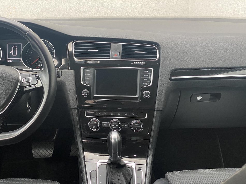 Volkswagen Golf 2.0TDi 