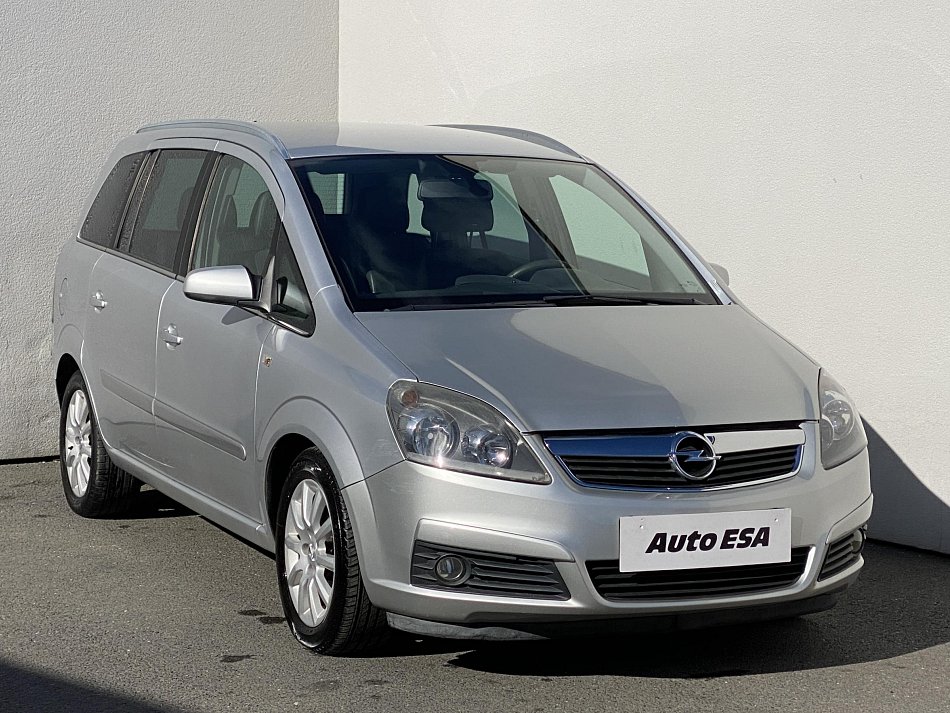 Opel Zafira 2.2i Cosmo