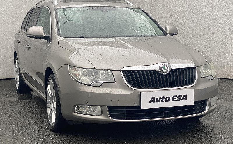 Škoda Superb II 2.0  TDi Elegance