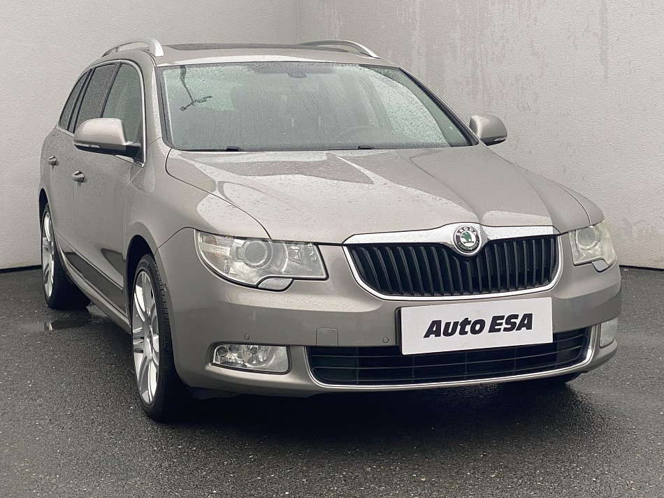 Škoda Superb II 2.0  TDi Elegance