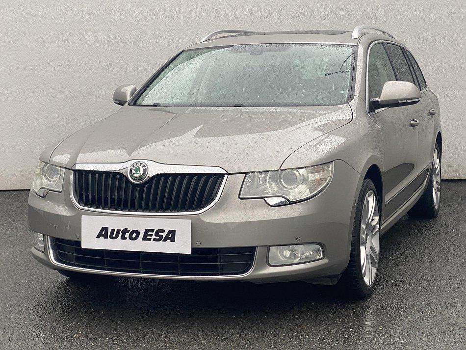 Škoda Superb II 2.0  TDi Elegance