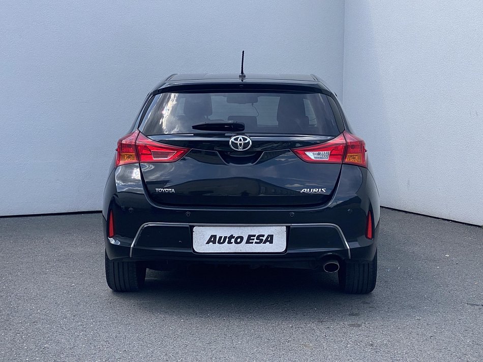 Toyota Auris 1.6 VVTi 