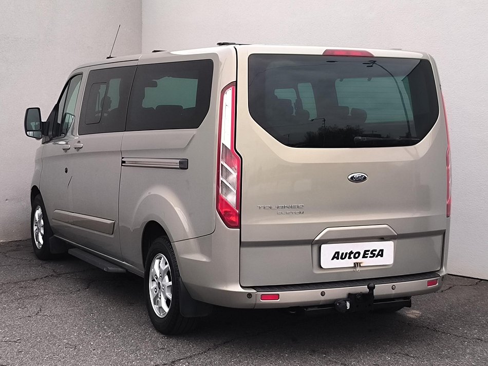 Ford Tourneo Custom 2.2TDCi Limited L2 8míst