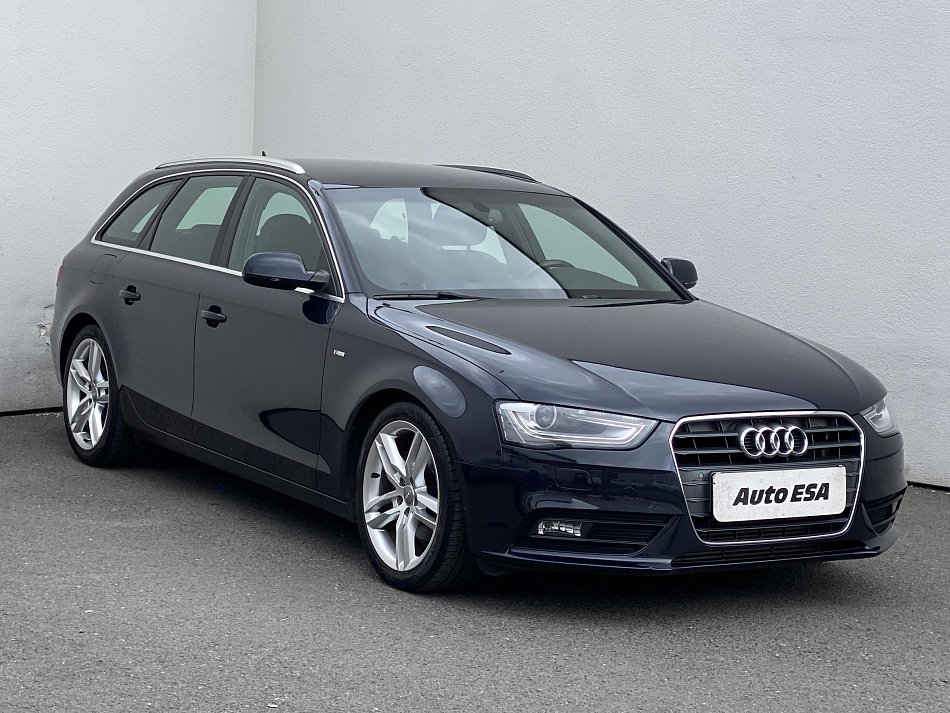 Audi A4 2.0 TDi S-line