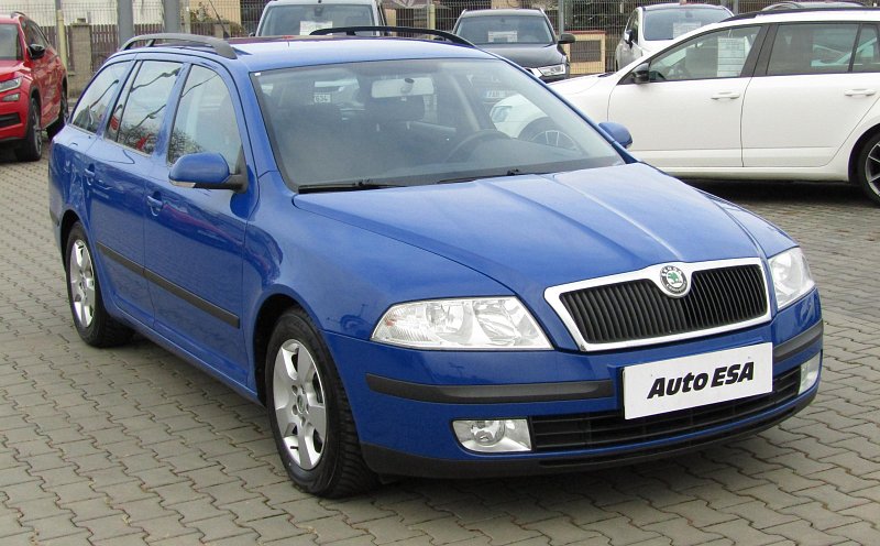 Škoda Octavia II 1.6 FSi Ambiente