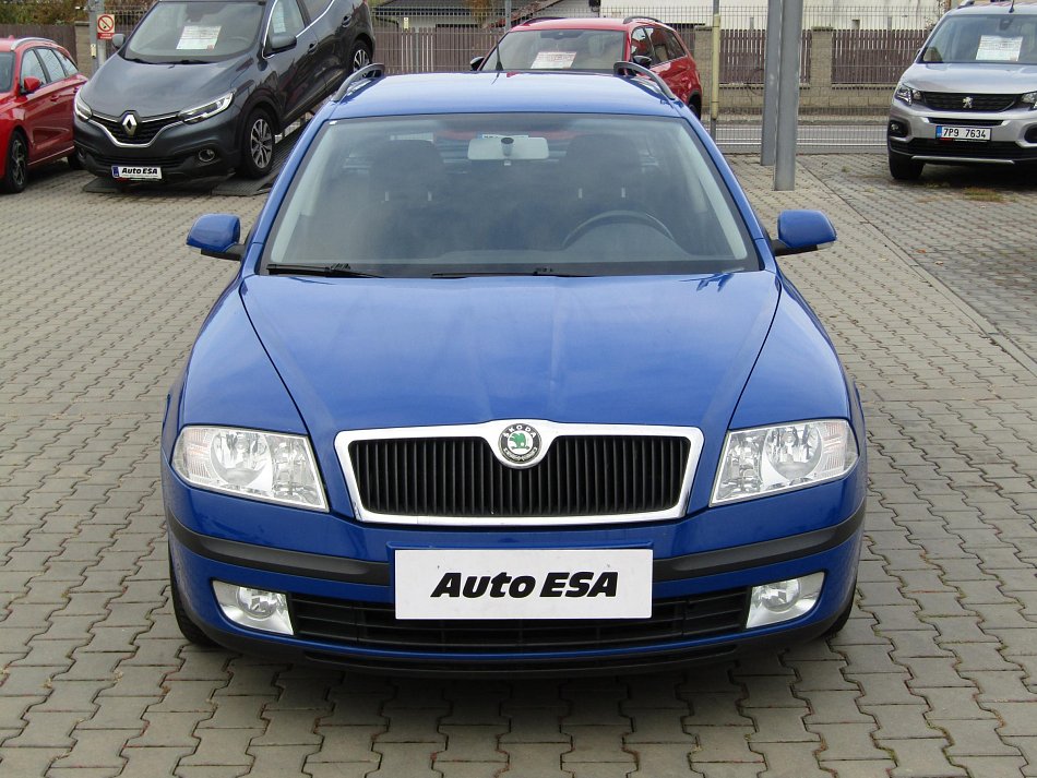 Škoda Octavia II 1.6 FSi Ambiente