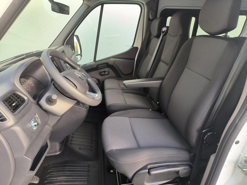 Renault Master 2.3dCi  L2H2 9míst