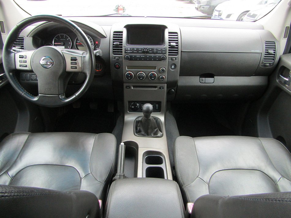 Nissan Pathfinder 2.5dCi  4WD