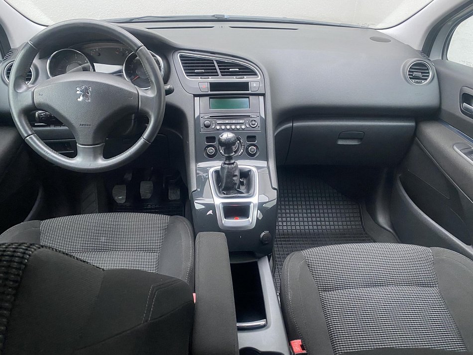 Peugeot 5008 1.6 HDi 