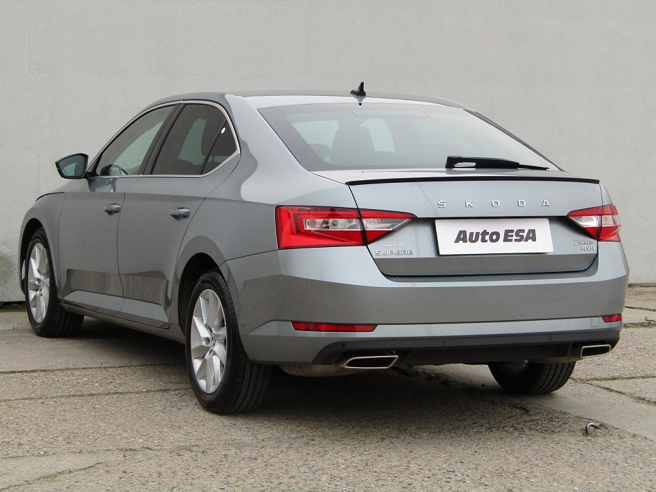 Škoda Superb III 2.0TSi Ambition 4x4