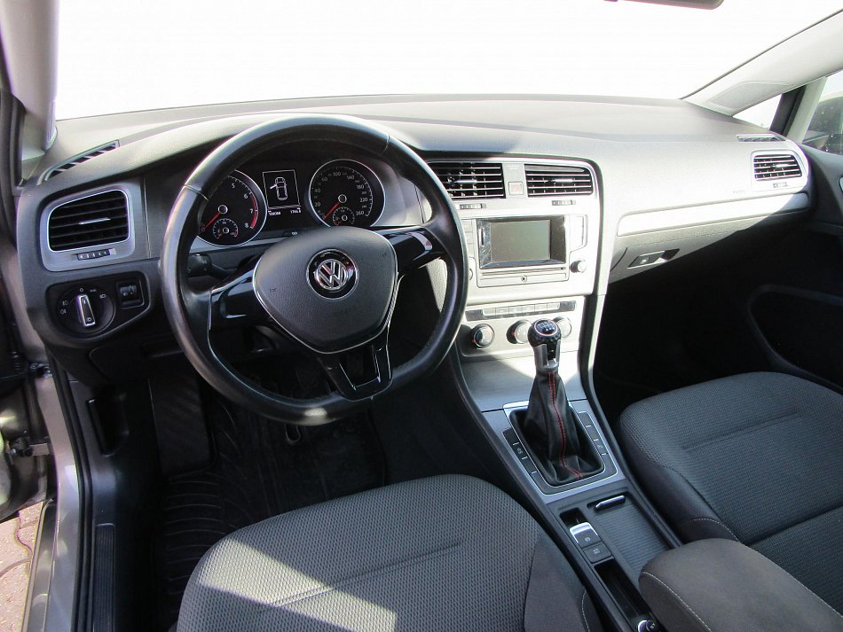 Volkswagen Golf 1.2 TSI 