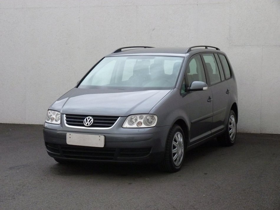 Volkswagen Touran 2.0 TDi  7míst