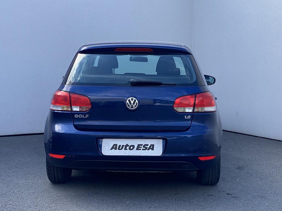 Volkswagen Golf 1.6i 