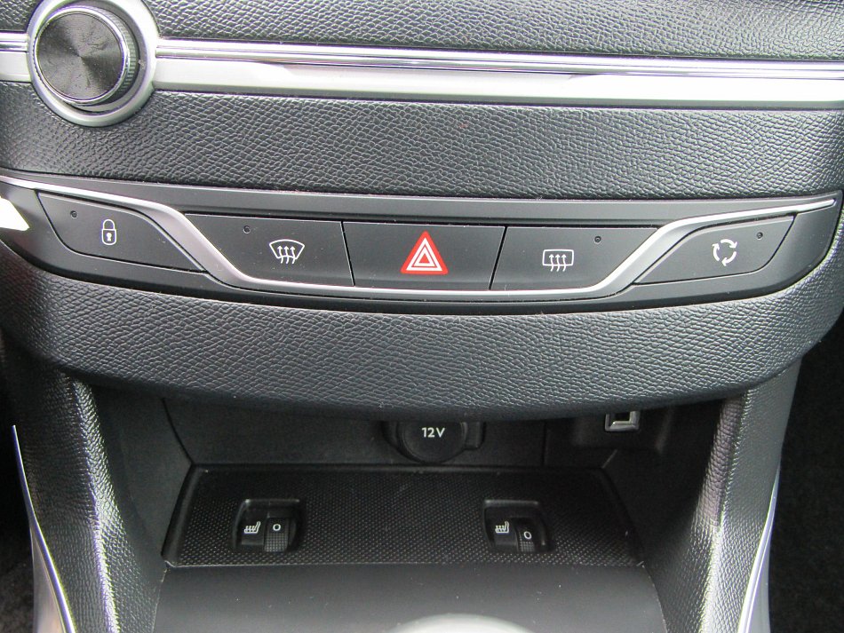 Peugeot 308 1.5 HDi 