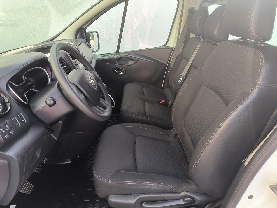 Opel Vivaro 1.6CDTi  L2 6míst