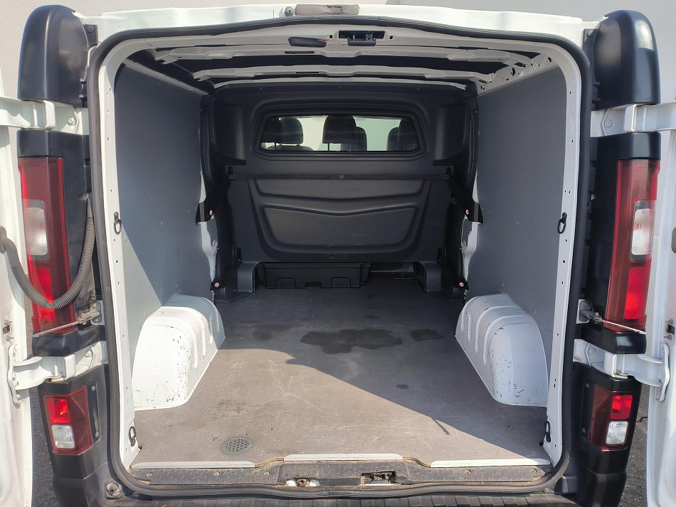 Opel Vivaro 1.6CDTi  L2 6míst