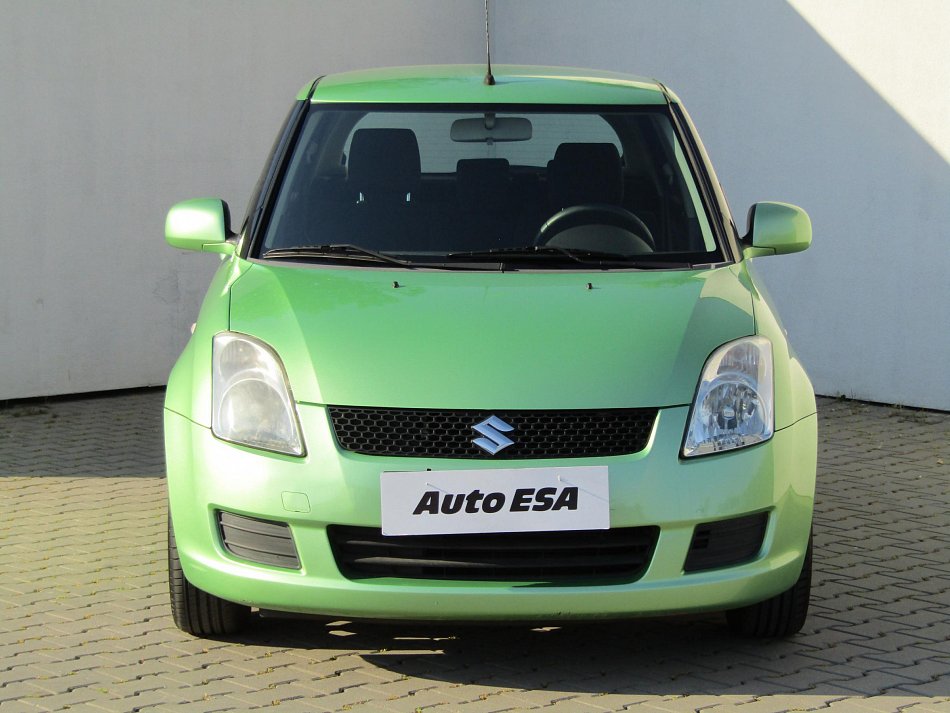 Suzuki Swift 1.3 i 