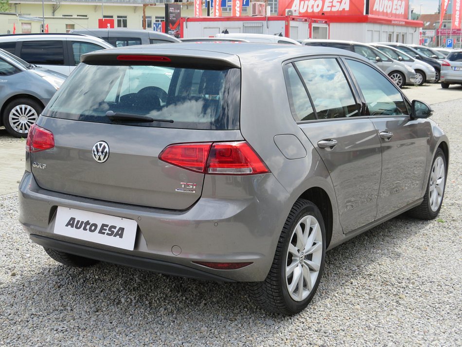 Volkswagen Golf 1.2 TSi 