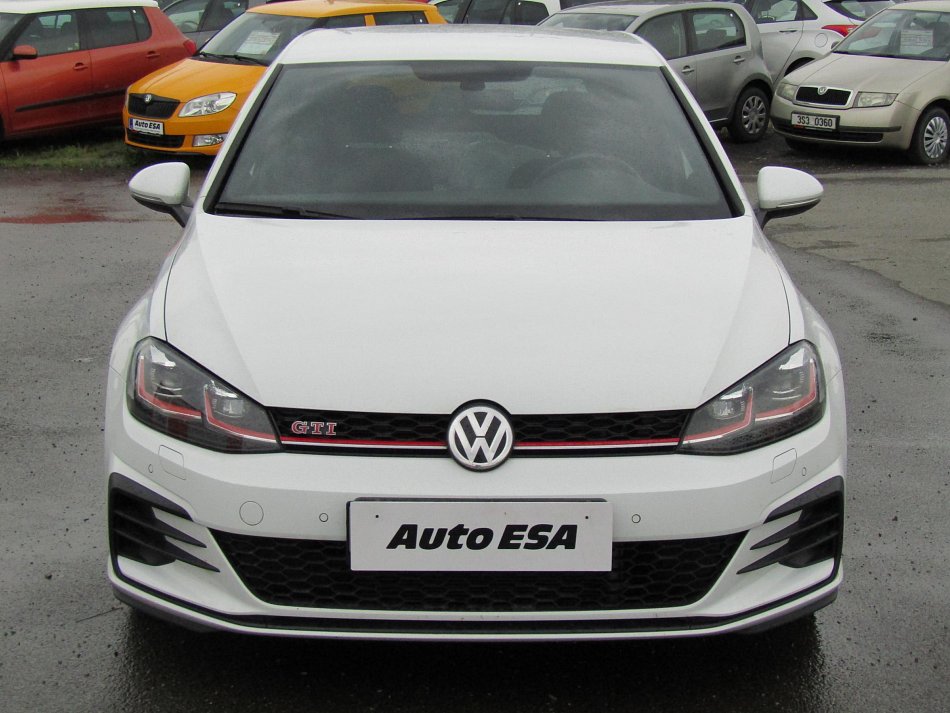 Volkswagen Golf 2.0TSi GTi