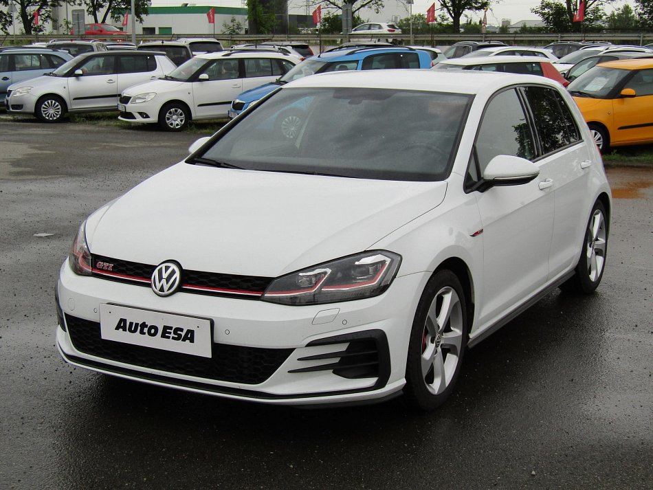 Volkswagen Golf 2.0TSi GTi