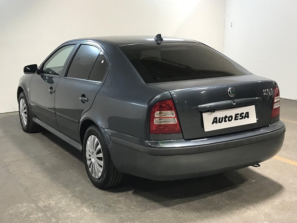 Škoda Octavia 2.0i 