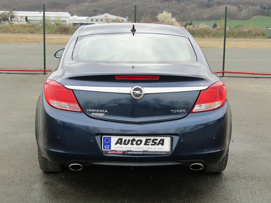 Opel Insignia 2.0T 