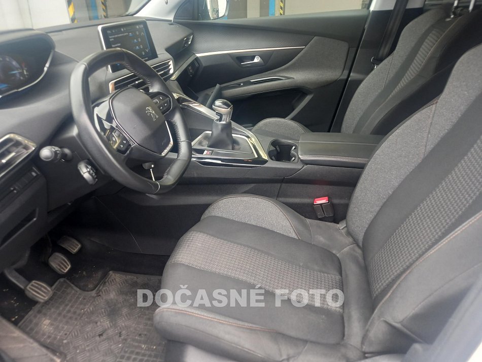 Peugeot 5008 1.2 PT Active