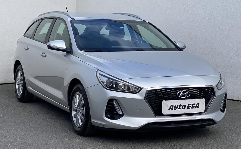 Hyundai I30 1.0 T-GDi Trikolor