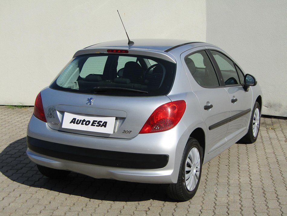 Peugeot 207 1.4i 