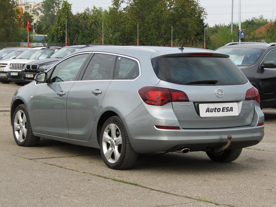 Opel Astra 2.0 CDTi 