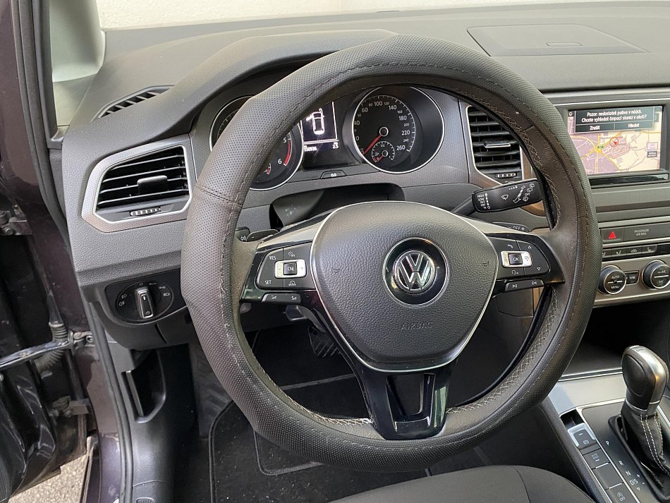 Volkswagen Sportsvan 2.0TDi Lounge