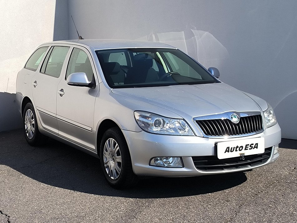 Škoda Octavia II 1.6 MPi Ambiente