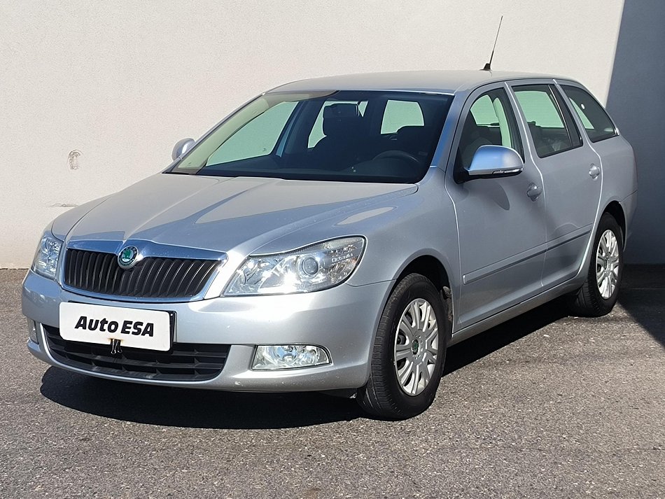 Škoda Octavia II 1.6 MPi Ambiente