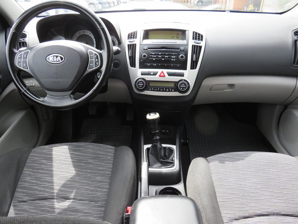 Kia Ceed 1.6CVVT 