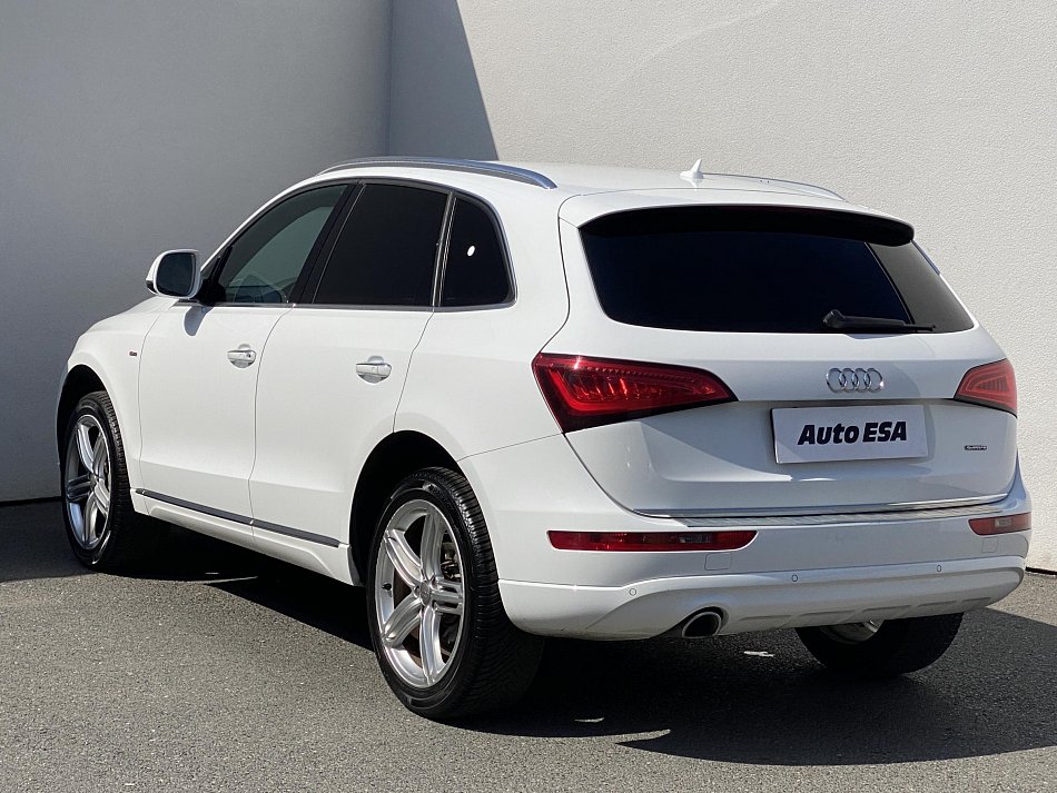 Audi Q5 2.0 TDi S-line quattro