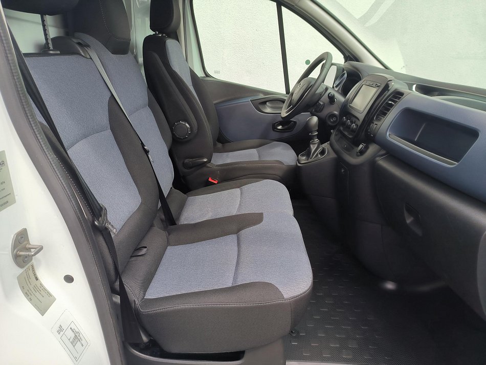 Opel Vivaro 1.6CDTi  L1H1 RAMPA