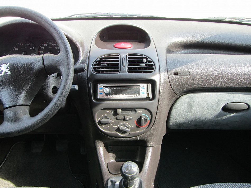 Peugeot 206 1.6i 