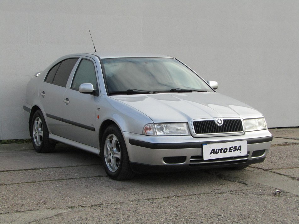 Škoda Octavia 2.0i 