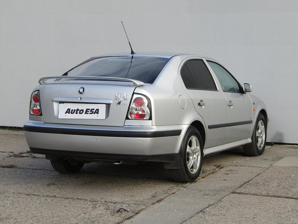 Škoda Octavia 2.0i 