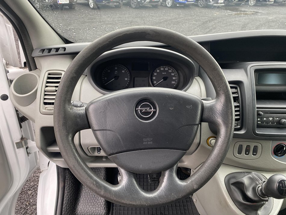 Opel Vivaro 2.0CDTi  6míst