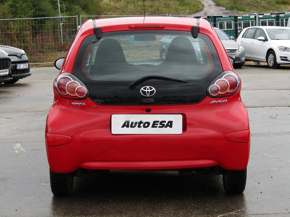 Toyota Aygo 1.0i 