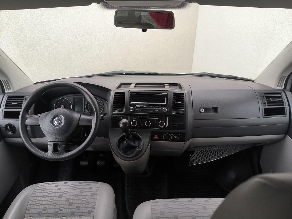 Volkswagen Transporter 2.0TDi  9míst