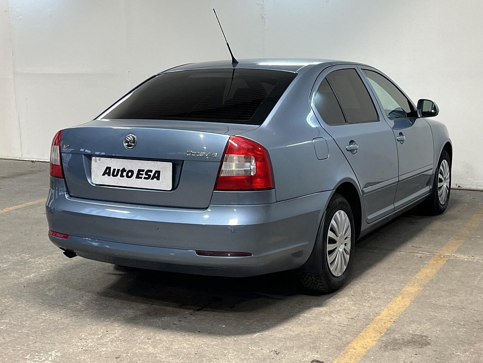 Škoda Octavia II 1.6i Elegance