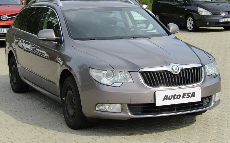 Škoda Superb II 2.0TDI Ambition